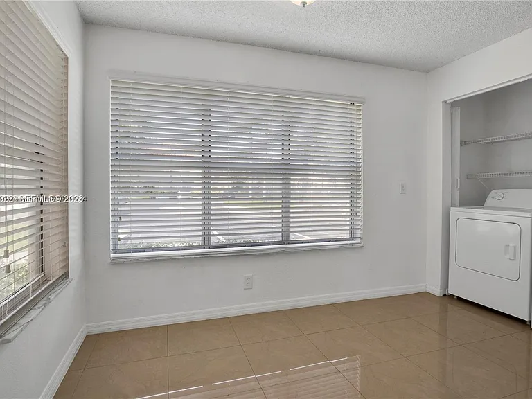 3420 Pinewalk Dr N #717 — Photo 7