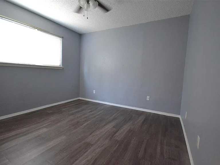 16114 Windermere Dr — Photo 12