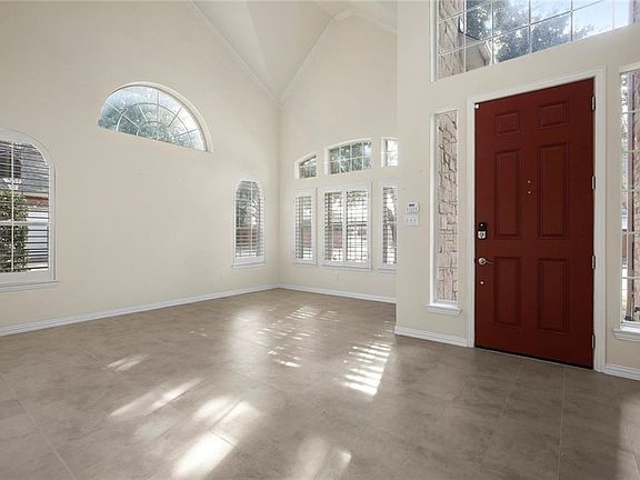 4th image of 7117 Dogwood Creek Ln
