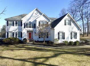 11 Cardinal Way, Flemington, NJ 08822