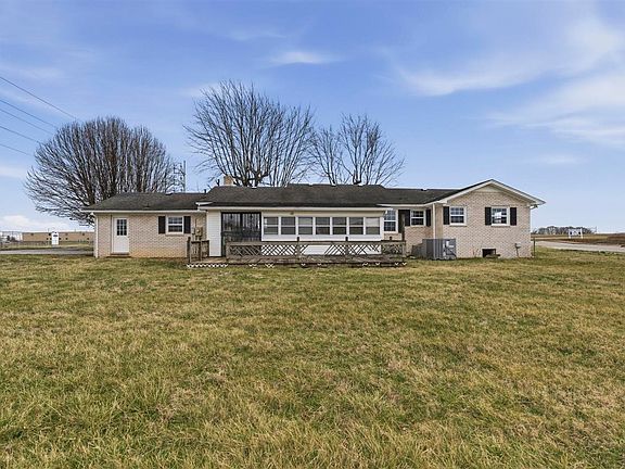 4th image of 4665 Bowling Green Rd