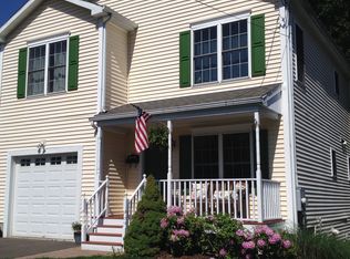 337 Old Stratfield Rd, Fairfield, CT 06825