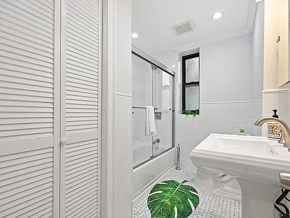 5th image of 35-35 75th St #208