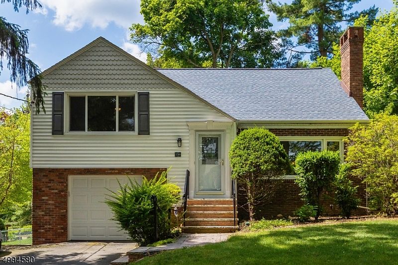 1st image of 26 Greenwood Ave