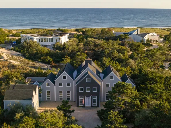 7 Mitchell Dunes Ln, Amagansett, NY 11930