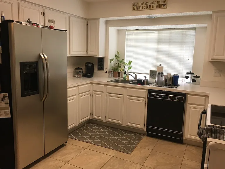 1426 Mapleview Dr — Photo 10
