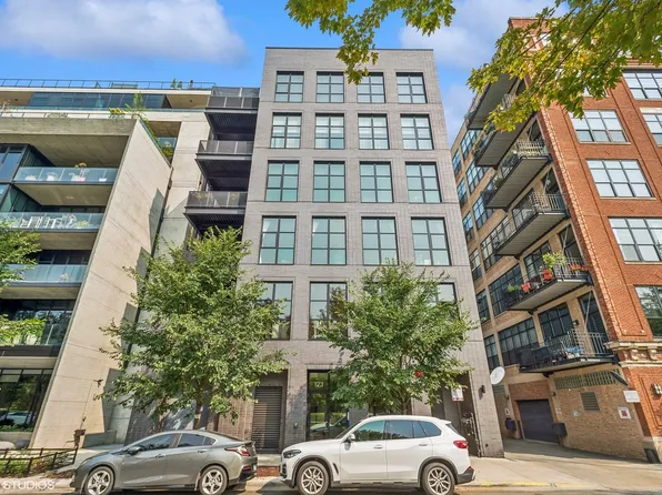 123 S Peoria St #P2, Chicago, IL 60607