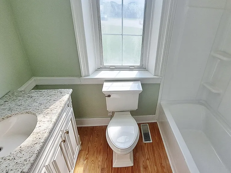 9 Baltimore St — Photo 12