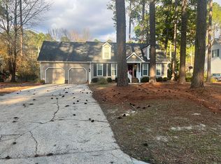 210 W Wilson St, Smithfield, NC 27577