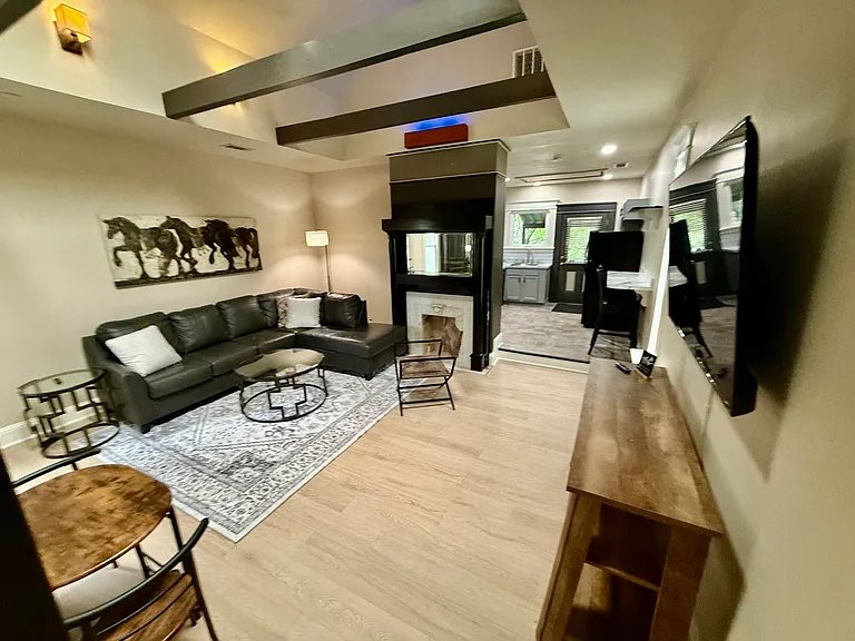 1312 Morton Ave #2 — Photo 5
