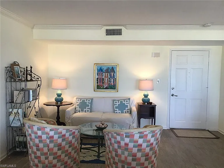 2600 Gulf Shore Blvd N #64 — Photo 5