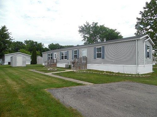 1st image of 29414 Birch Dr
