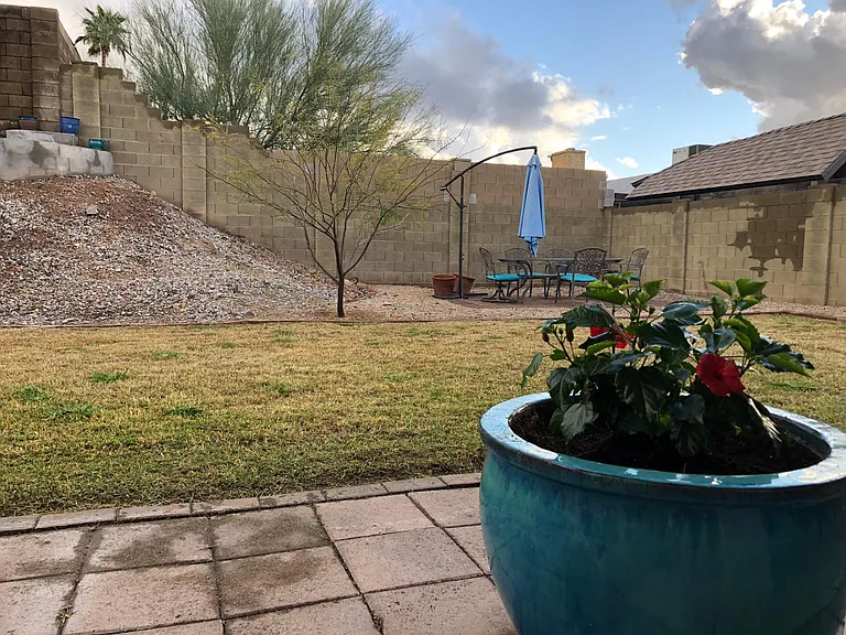 833 E Marconi Ave — Photo 7