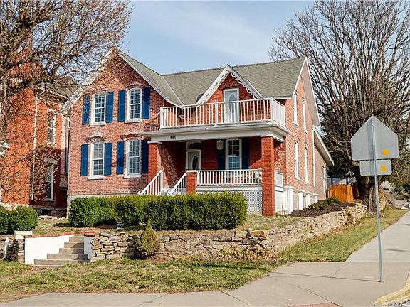 4th image of 601 Atchison St