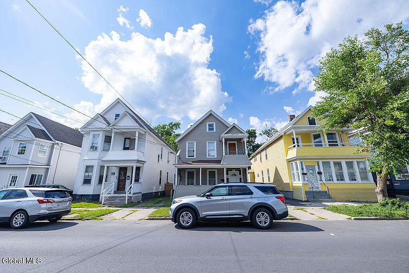 5th image of 49 McClellan Street