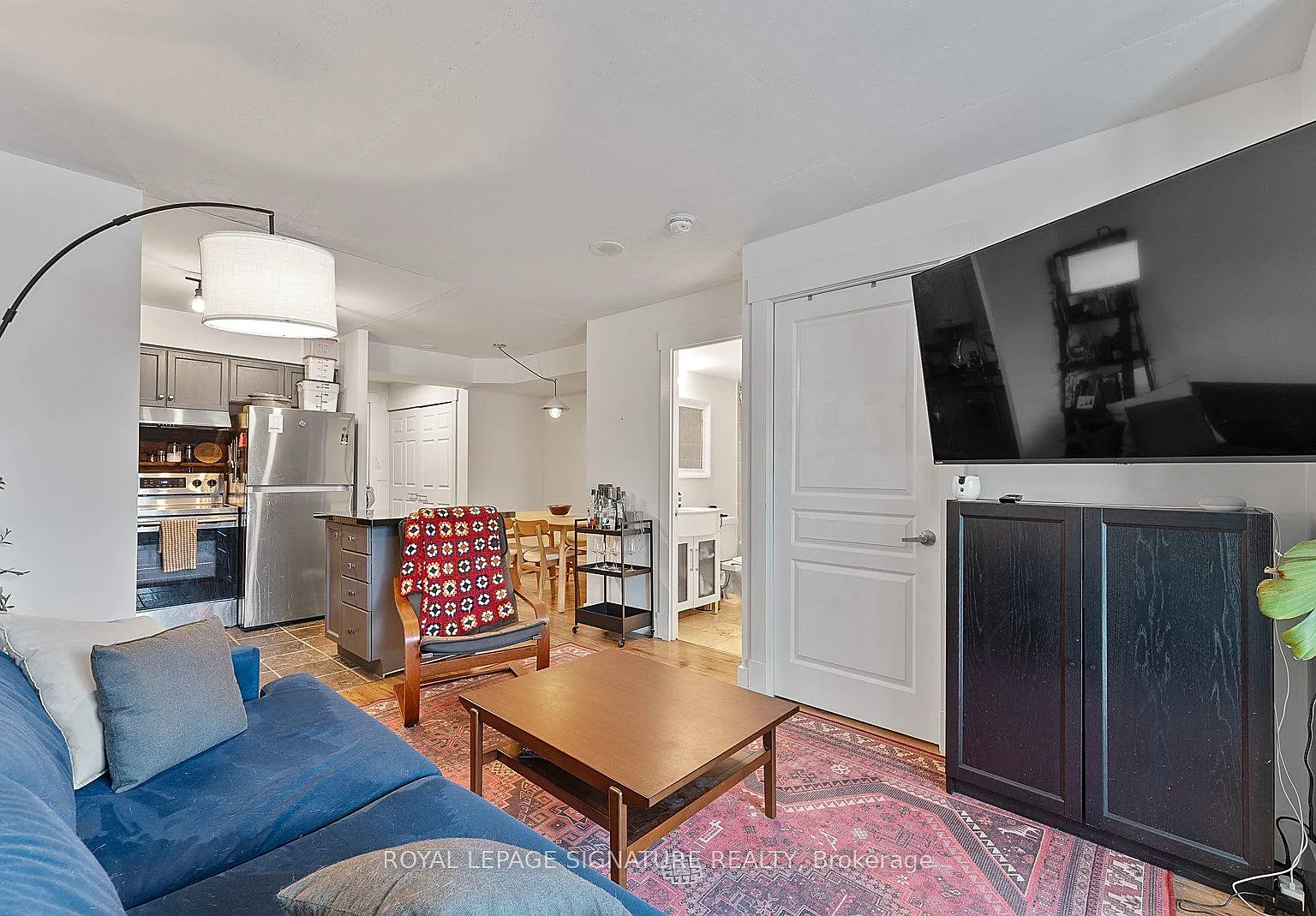 323 Richmond St E — Photo 4