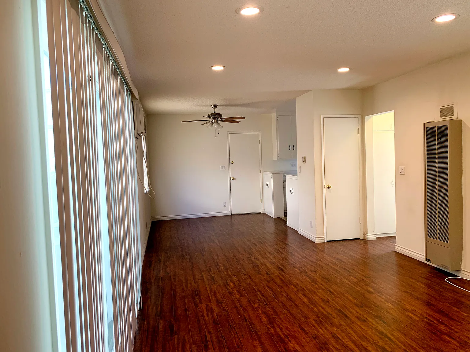 1 bed, 750 sqft, $2,200 — Photo 3