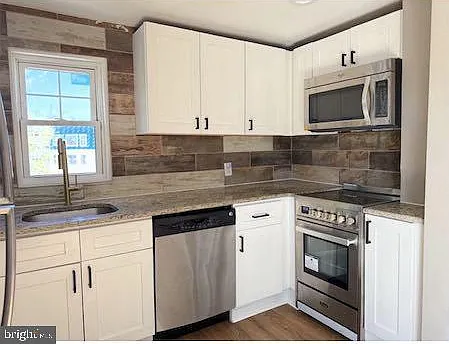 2 bed, 2112 sqft, $1,900 — Photo 3