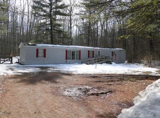 1708 E 8th St, White Cloud, MI 49349