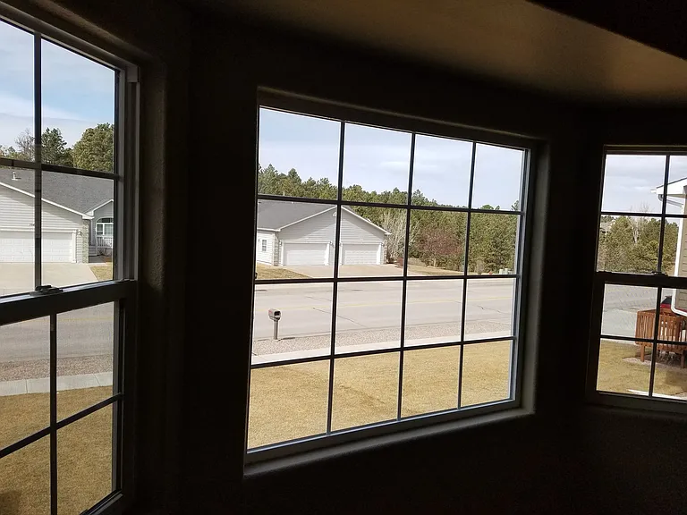 3946 Park Dr — Photo 3