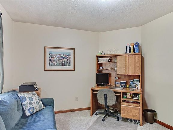 3rd image of 11843 Grenadier Ln