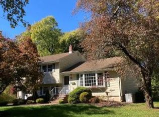 59 River Bend Rd, Berkeley Heights, NJ 07922