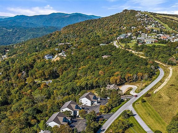 5th image of 468 Elderberry Ridge Road #202C