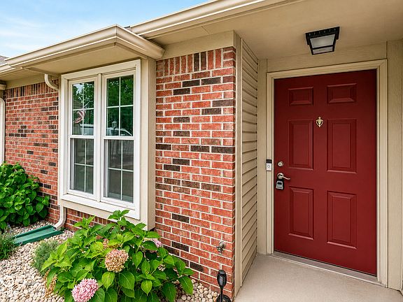 2nd image of 314 Woodberry Dr