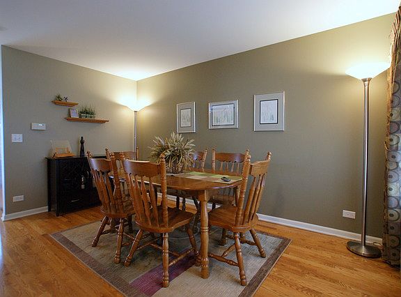 3rd image of 3606 Rebecca Dr