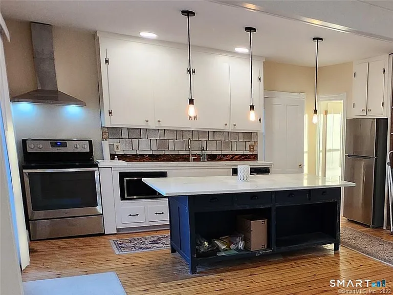 6 Coburn Ave #2 — Photo 5