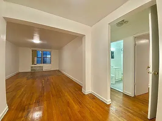 Building Photo - 270 Clarkson Ave #622