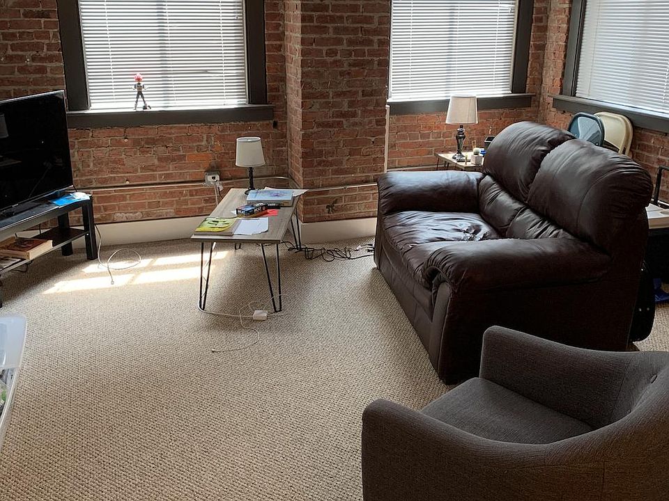 1st image of 426 Mulberry St #3