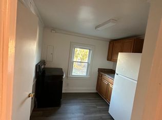 305 N 3rd Ave #C, Hopewell, VA 23860