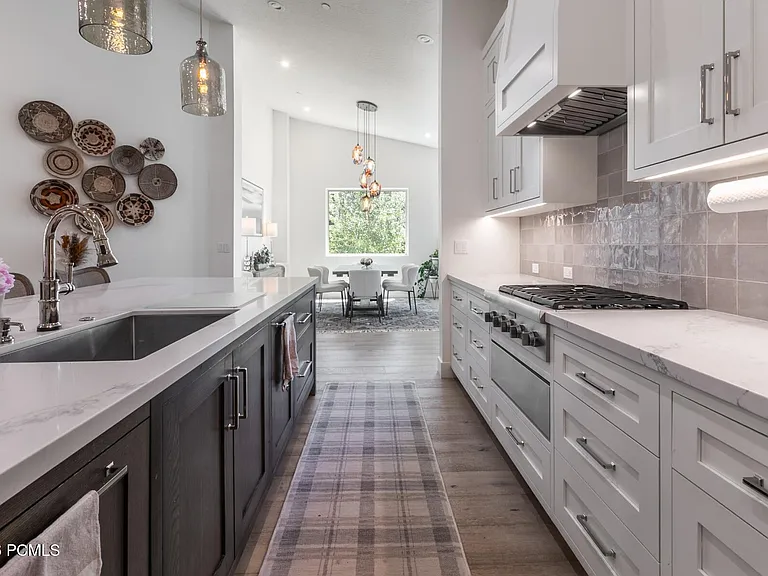 5310 N Lauralwood St — Photo 30