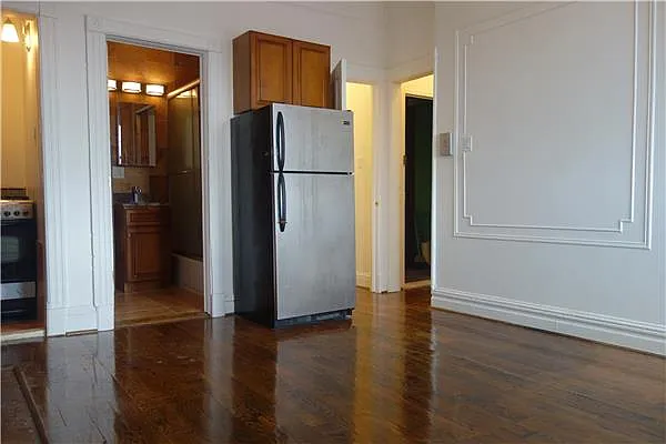 Rented by Avenue Sotheby's International Realty | media 7