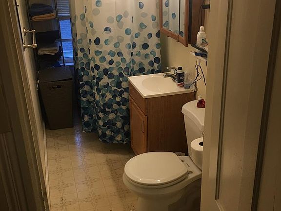 4th image of 66 Dartmouth St #3