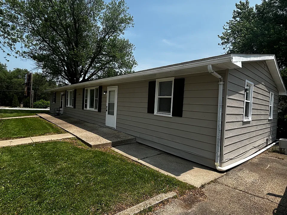 5806 W Farmington Rd #B