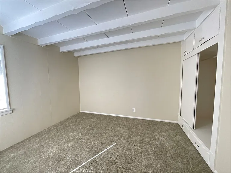 205 1/2 Acacia Ave — Photo 10