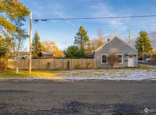 901 Hunt Ave, Sumner, WA 98390