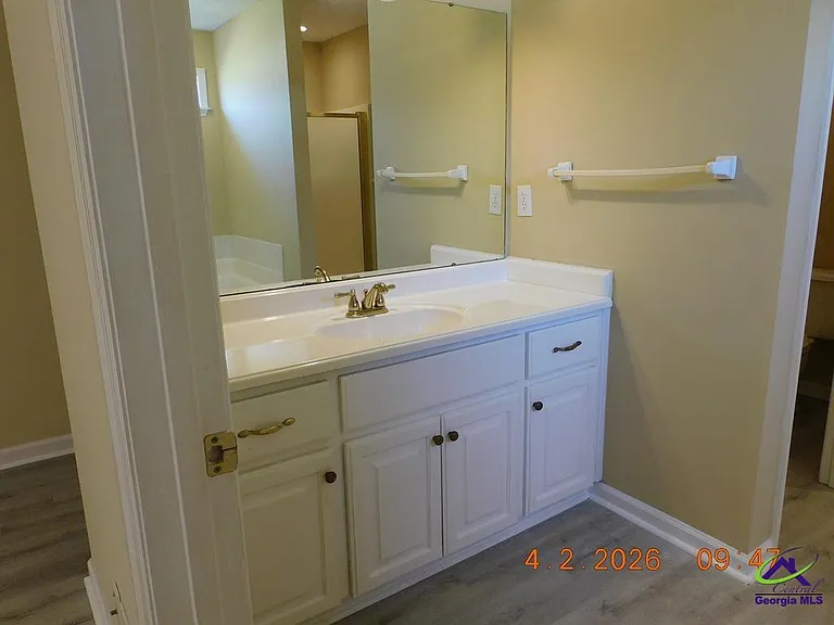 225 Waterford Dr — Photo 9