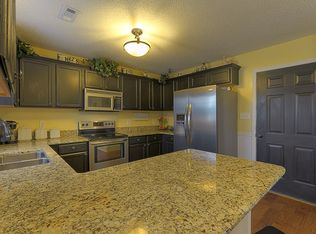 103 Coral Ridge Rd, Richlands, NC 28574