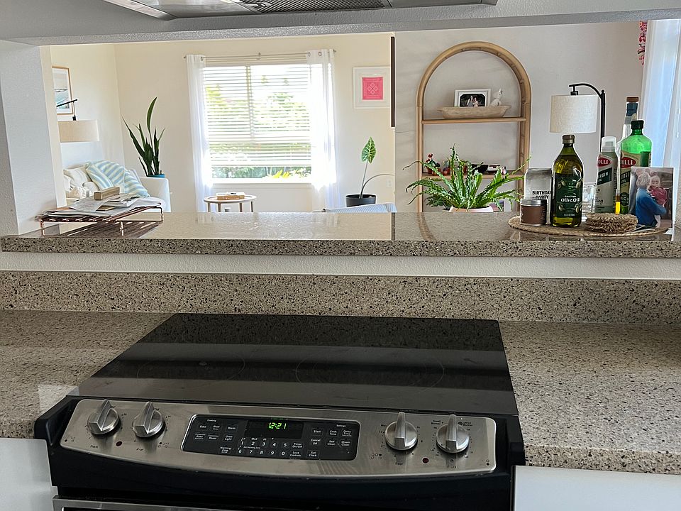 Passthrough counter from kitchen to dining area