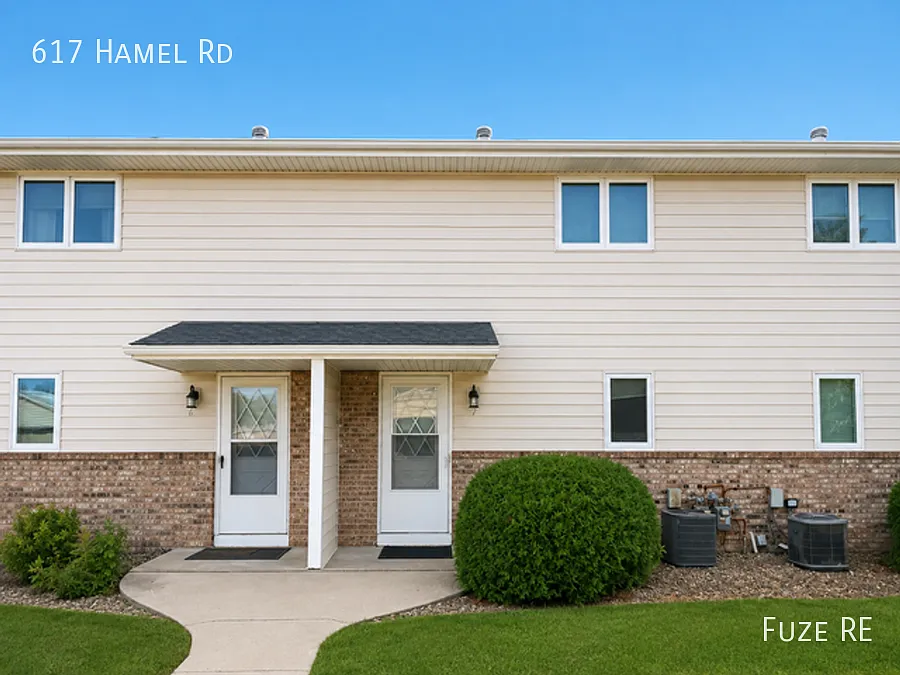 Fantastic 2bd/1.5ba Townhouse In Hamel — Photo 1