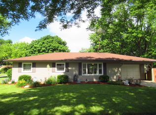 761 Strawberry Ct, Aurora, IL 60506