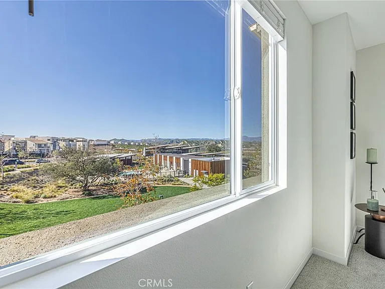 27555 Sanctuary Ct — Photo 14