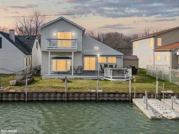 45572 Jefferson Ave, Chesterfield, MI 48047