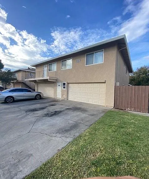 2140 Chrysler Dr #2 & 3 — Photo 5