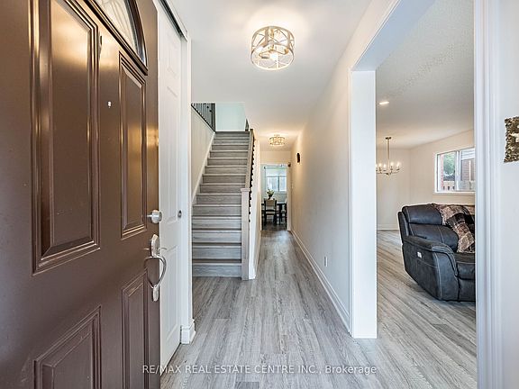 2nd image of 11 Kirkland Rd