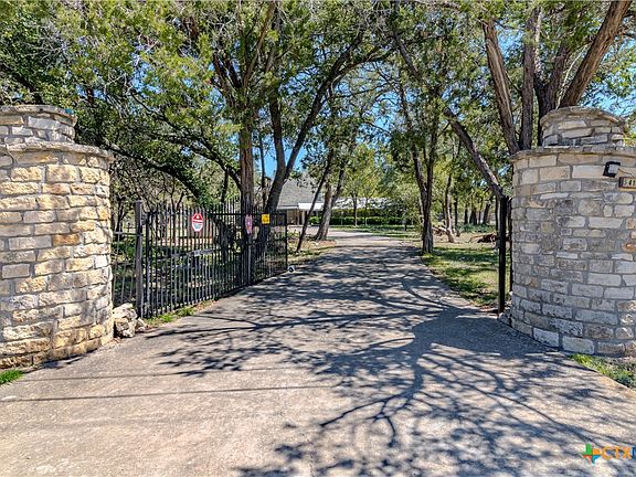 2nd image of 5415 Quail Hollow Dr