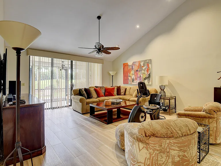 19550 Sawgrass Dr #2102 — Photo 7